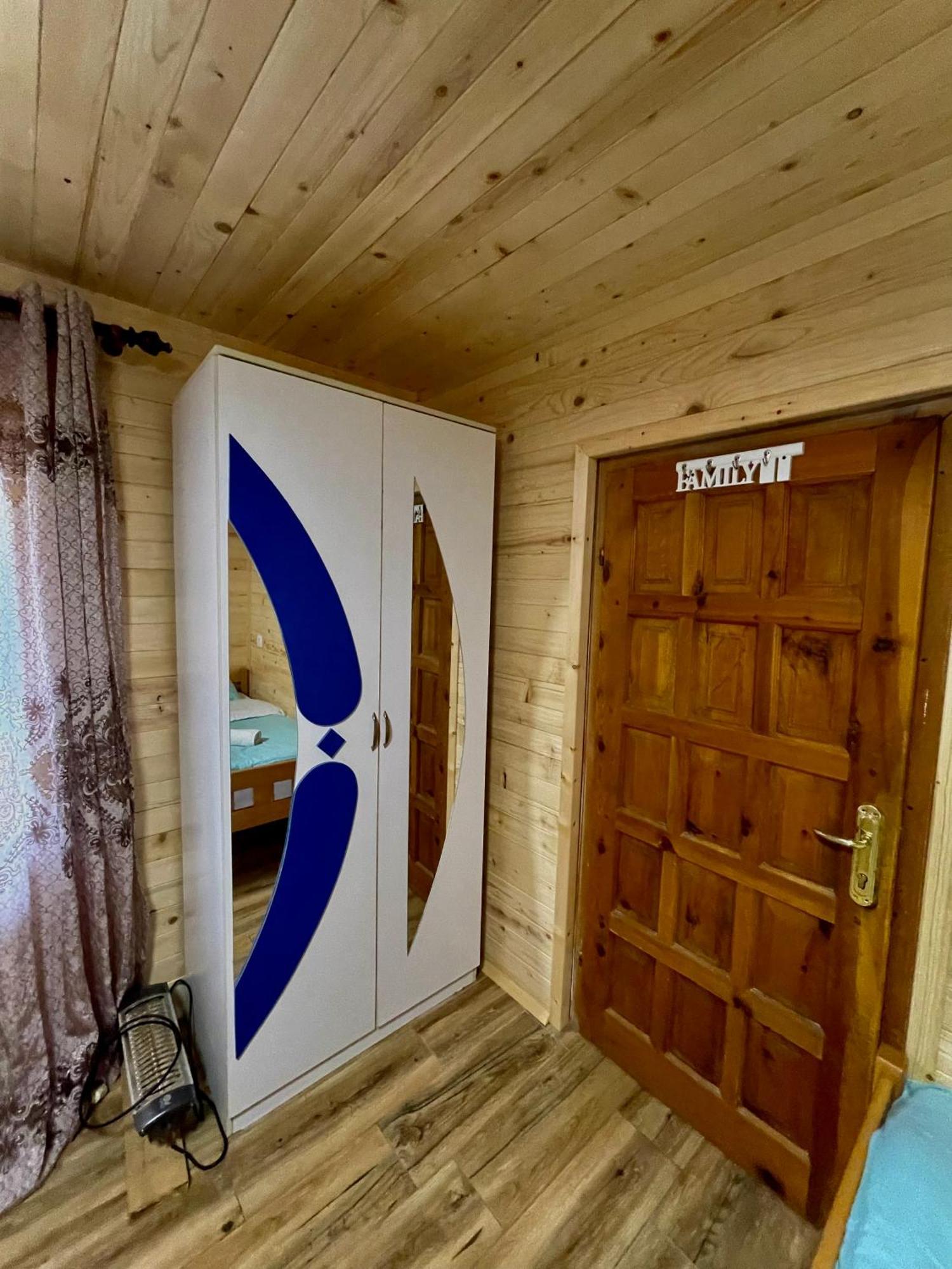 Lazer Cardaku Guesthouse Valbona Exteriör bild