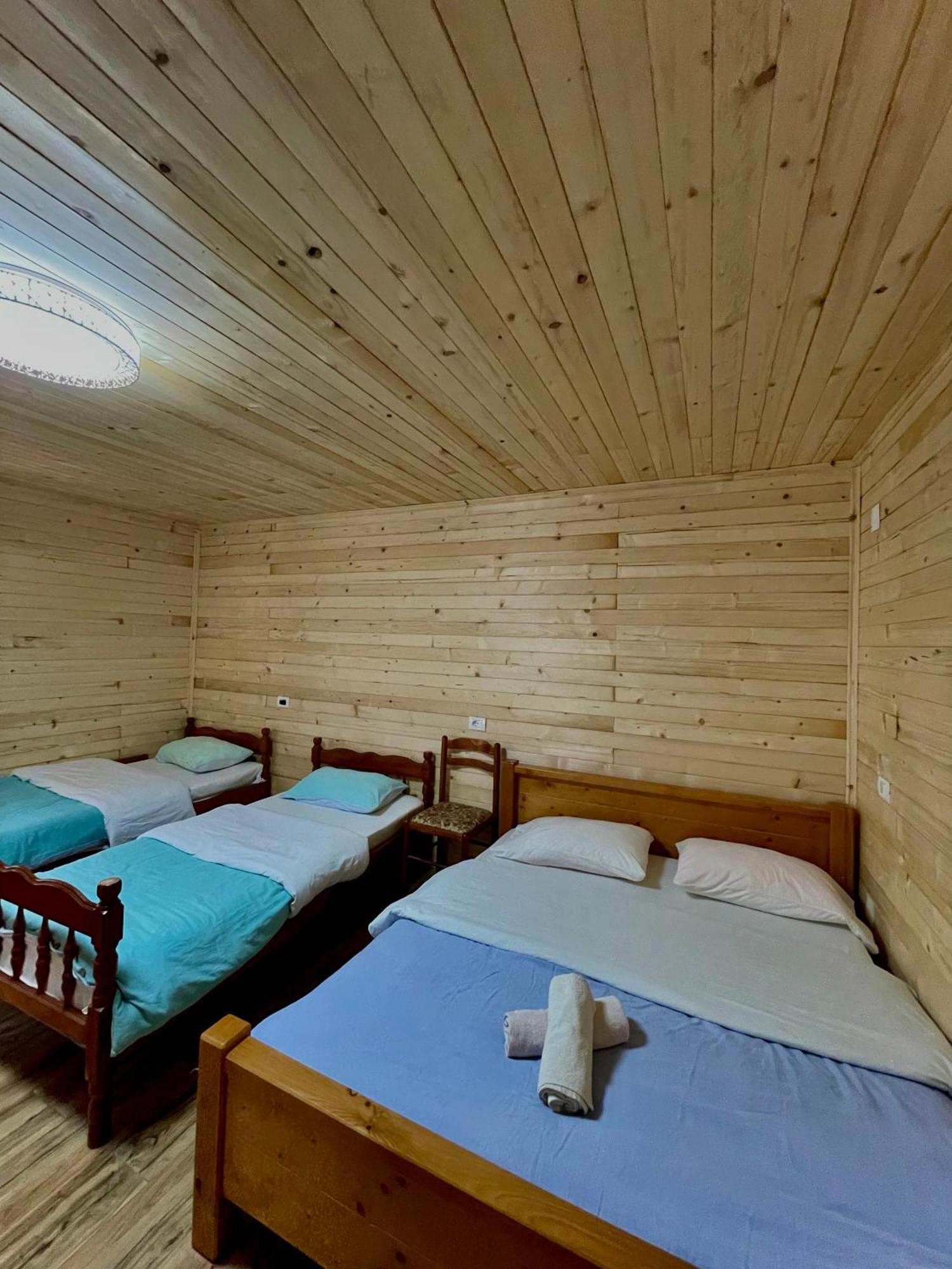 Lazer Cardaku Guesthouse Valbona Exteriör bild
