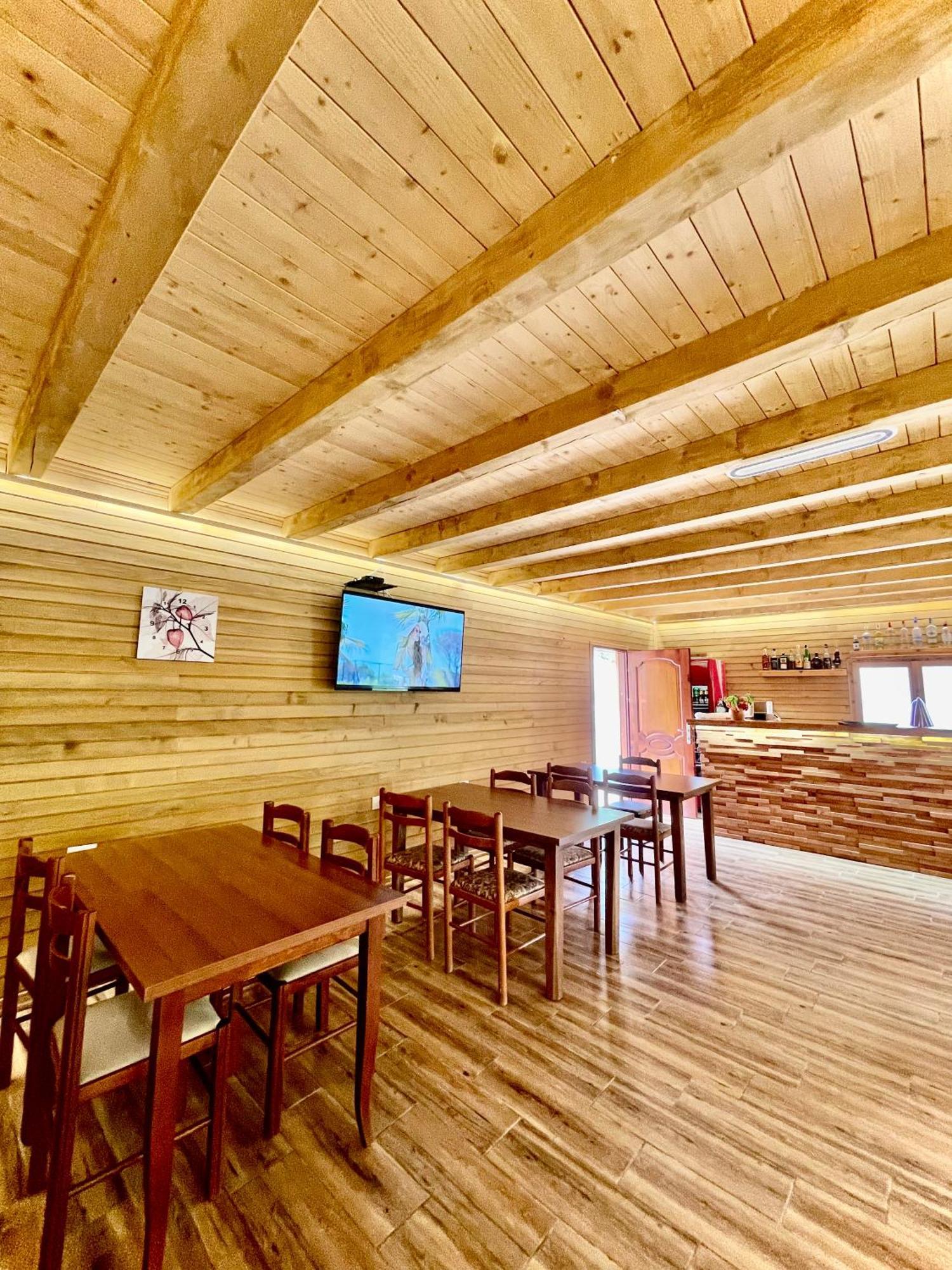 Lazer Cardaku Guesthouse Valbona Exteriör bild