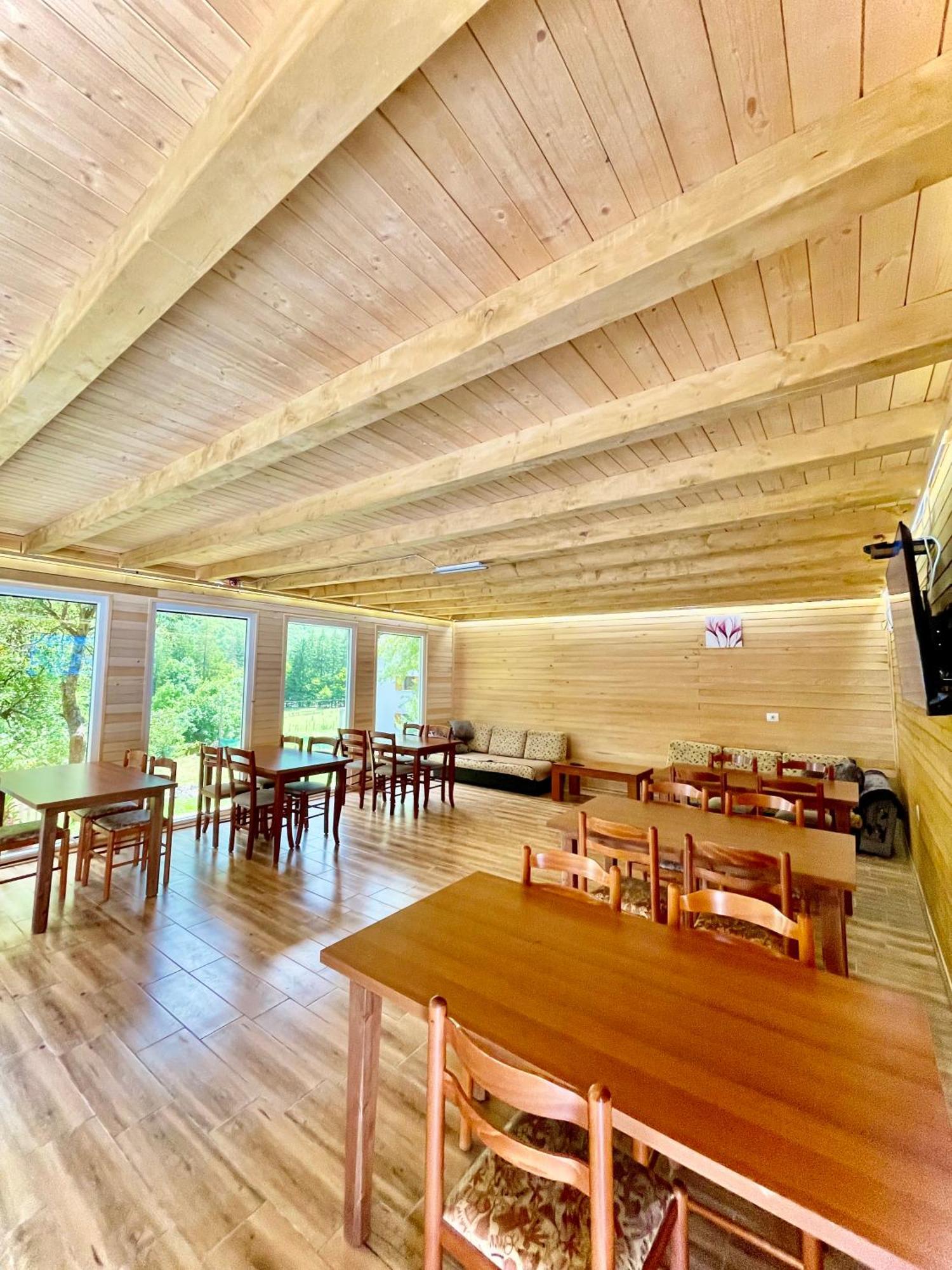 Lazer Cardaku Guesthouse Valbona Exteriör bild